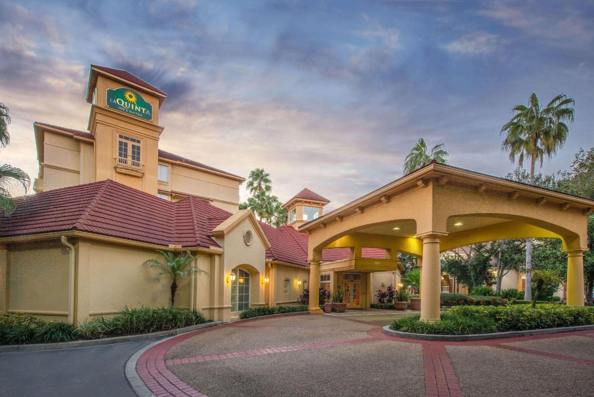 Отель La Quinta By Wyndham Tampa Brandon Regency Park Экстерьер фото